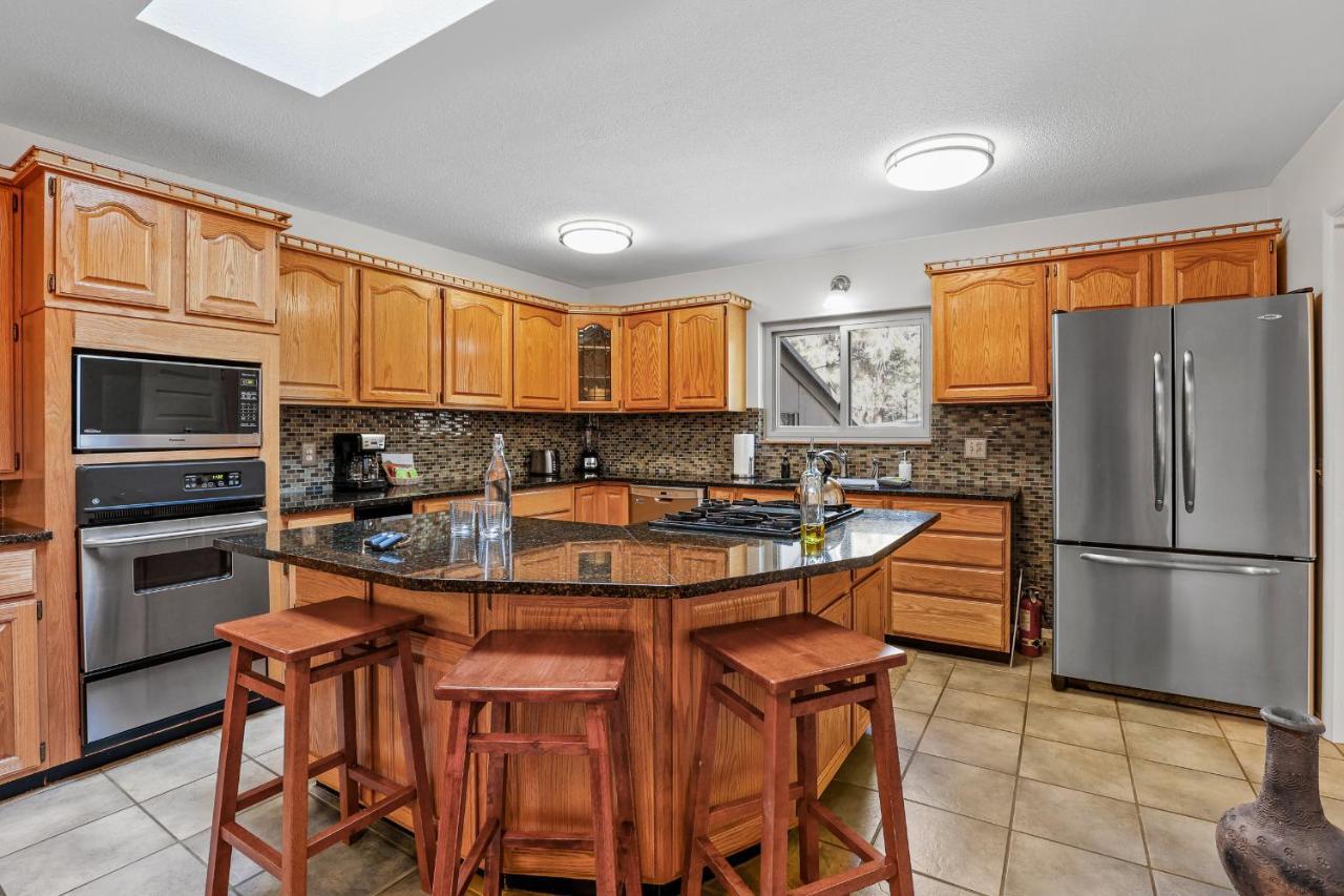 Captivating Continental Country Club Retreat With 4 Bdr And Spacious Deck! Flagstaff Exterior foto