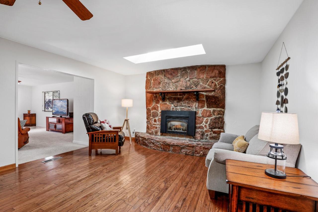 Captivating Continental Country Club Retreat With 4 Bdr And Spacious Deck! Flagstaff Exterior foto